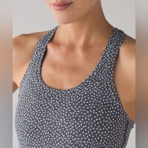 Lululemon Racerback Athletic Fitted Tank Top Black White Print Womens Size 6 - Picture 2 of 5